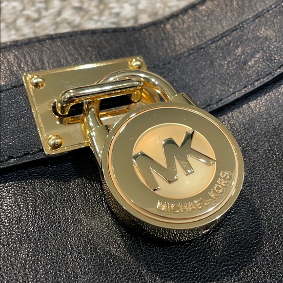 Michael Kors Hand Bag - Picture 2 of 5